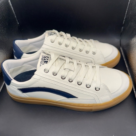Size 7.5 - Nothing New Saga One Sneakers Blue/White Wmns, Gently Worn, Great - Picture 5 of 10